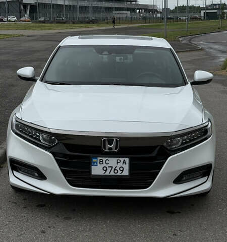 Білий Хонда Аккорд, об'ємом двигуна 1.5 л та пробігом 70 тис. км за 17700 $, фото 3 на Automoto.ua