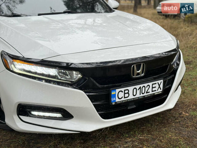 Белый Хонда Аккорд, объемом двигателя 2 л и пробегом 48 тыс. км за 19500 $, фото 2 на Automoto.ua