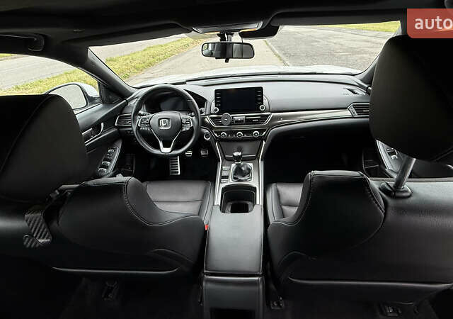 Білий Хонда Аккорд, об'ємом двигуна 1.5 л та пробігом 70 тис. км за 17700 $, фото 21 на Automoto.ua