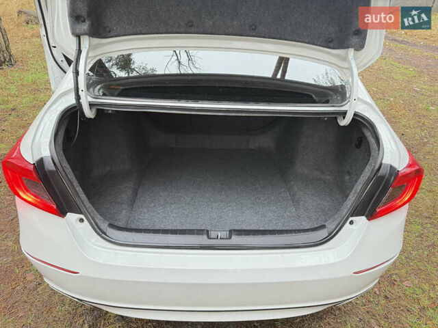 Белый Хонда Аккорд, объемом двигателя 2 л и пробегом 48 тыс. км за 19500 $, фото 14 на Automoto.ua