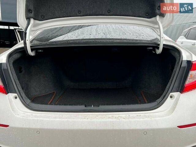Белый Хонда Аккорд, объемом двигателя 1.5 л и пробегом 129 тыс. км за 20590 $, фото 40 на Automoto.ua