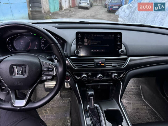 Белый Хонда Аккорд, объемом двигателя 1.5 л и пробегом 190 тыс. км за 19700 $, фото 14 на Automoto.ua