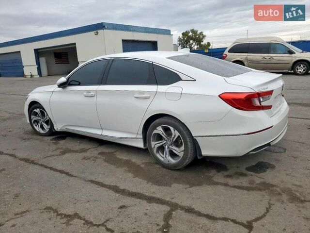 Белый Хонда Аккорд, объемом двигателя 1.5 л и пробегом 150 тыс. км за 4700 $, фото 1 на Automoto.ua