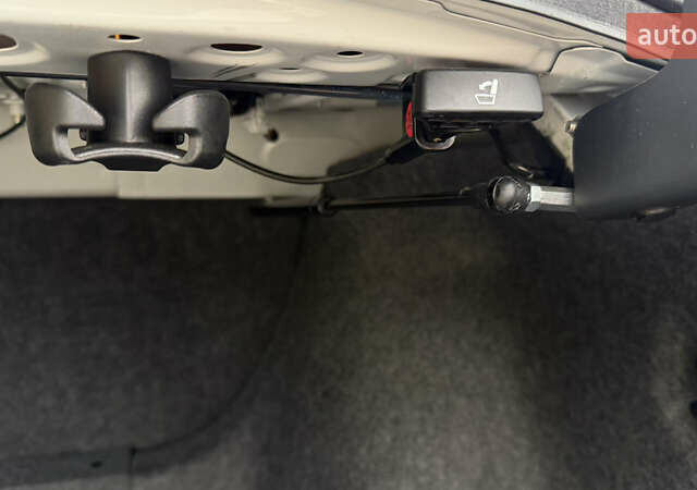 Білий Хонда Аккорд, об'ємом двигуна 1.5 л та пробігом 70 тис. км за 17700 $, фото 35 на Automoto.ua