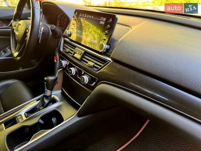 Белый Хонда Аккорд, объемом двигателя 1.5 л и пробегом 90 тыс. км за 16900 $, фото 27 на Automoto.ua