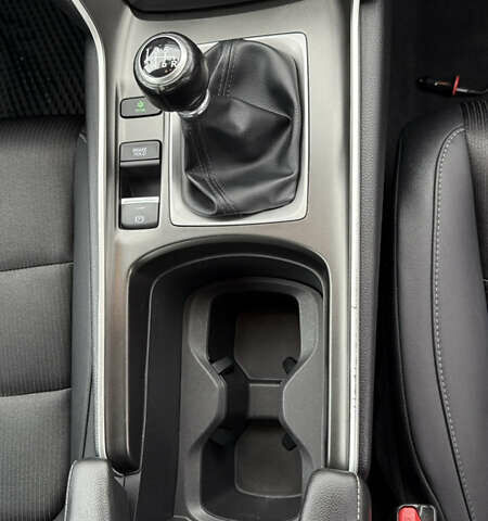 Білий Хонда Аккорд, об'ємом двигуна 1.5 л та пробігом 70 тис. км за 17700 $, фото 14 на Automoto.ua