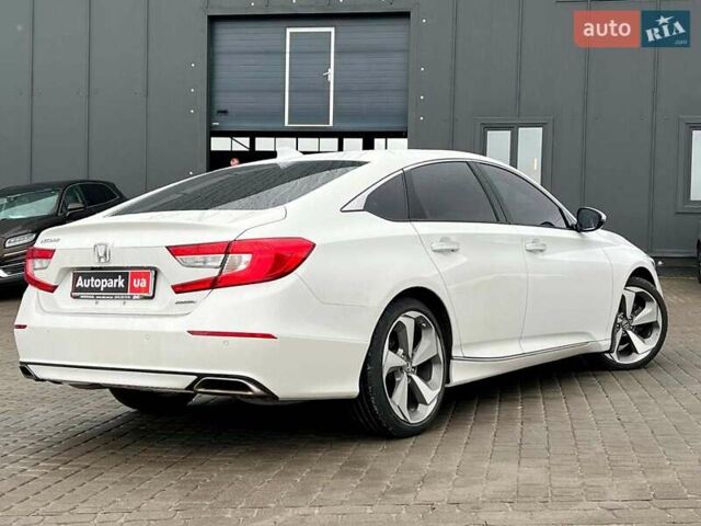 Белый Хонда Аккорд, объемом двигателя 1.5 л и пробегом 129 тыс. км за 18940 $, фото 6 на Automoto.ua
