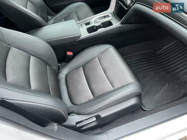 Білий Хонда Аккорд, об'ємом двигуна 2 л та пробігом 114 тис. км за 21700 $, фото 15 на Automoto.ua