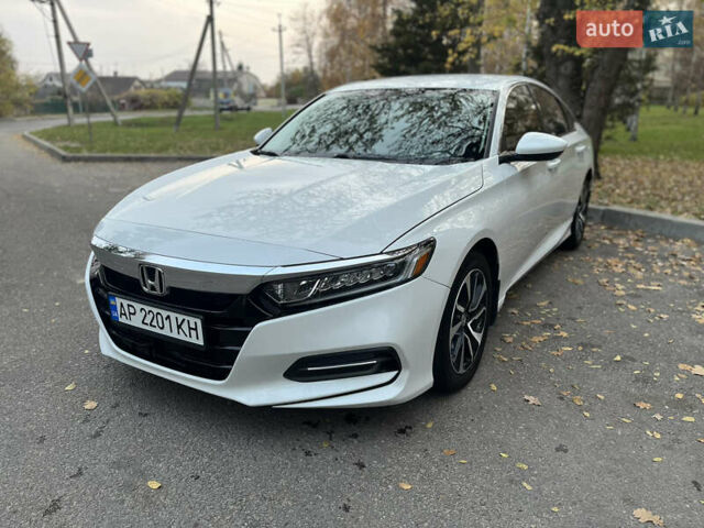 Белый Хонда Аккорд, объемом двигателя 1.5 л и пробегом 73 тыс. км за 16000 $, фото 1 на Automoto.ua