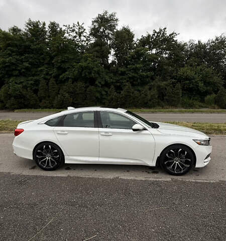 Білий Хонда Аккорд, об'ємом двигуна 1.5 л та пробігом 70 тис. км за 17700 $, фото 9 на Automoto.ua
