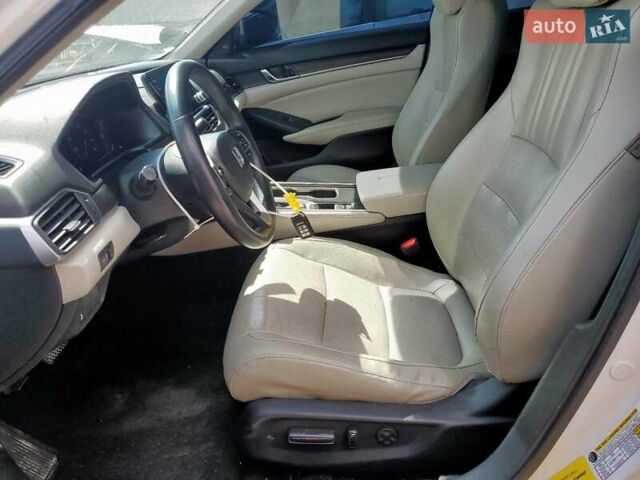 Белый Хонда Аккорд, объемом двигателя 1.5 л и пробегом 150 тыс. км за 4700 $, фото 6 на Automoto.ua