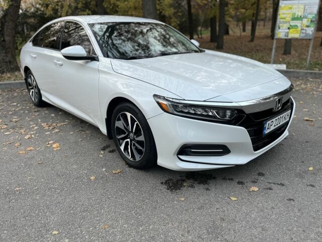 Белый Хонда Аккорд, объемом двигателя 1.5 л и пробегом 73 тыс. км за 16200 $, фото 14 на Automoto.ua