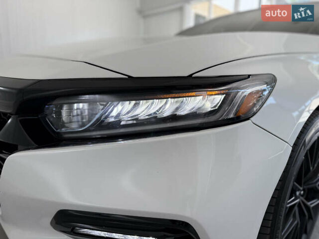 Белый Хонда Аккорд, объемом двигателя 1.99 л и пробегом 102 тыс. км за 23600 $, фото 30 на Automoto.ua