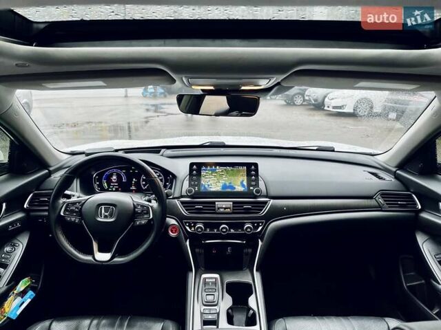 Белый Хонда Аккорд, объемом двигателя 1.99 л и пробегом 121 тыс. км за 24500 $, фото 11 на Automoto.ua