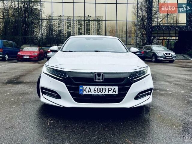 Белый Хонда Аккорд, объемом двигателя 1.99 л и пробегом 121 тыс. км за 24500 $, фото 1 на Automoto.ua