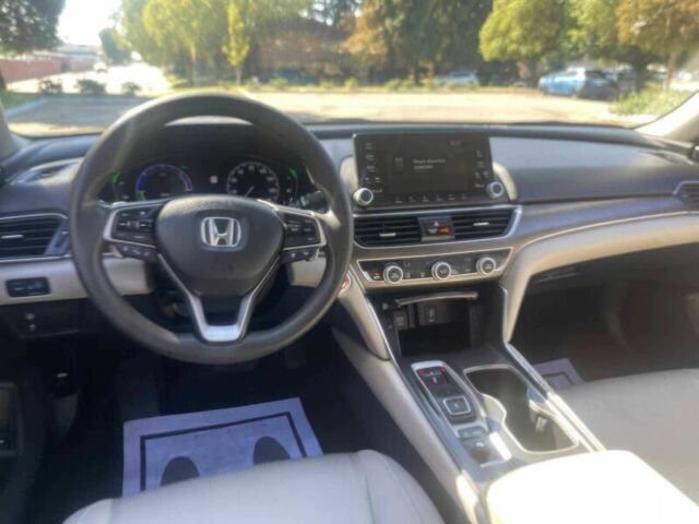 Хонда Аккорд 2019 в Черновцах на Automoto.ua Белый Хонда Аккорд, объемом двигателя 2 л и пробегом 45 тыс. км за 6800 $, фото 7 на Automoto.ua