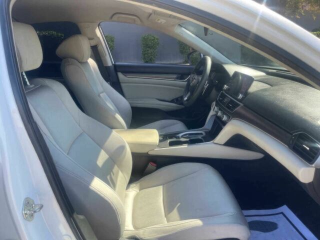 Хонда Аккорд 2019 в Черновцах на Automoto.ua Белый Хонда Аккорд, объемом двигателя 2 л и пробегом 45 тыс. км за 6800 $, фото 8 на Automoto.ua