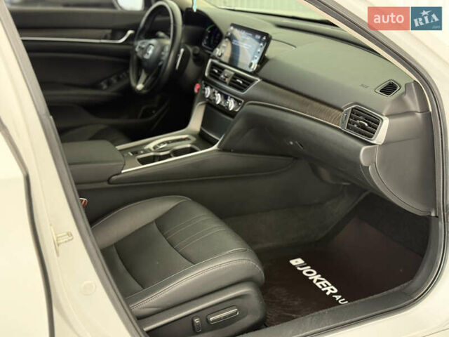 Белый Хонда Аккорд, объемом двигателя 1.99 л и пробегом 102 тыс. км за 23600 $, фото 20 на Automoto.ua