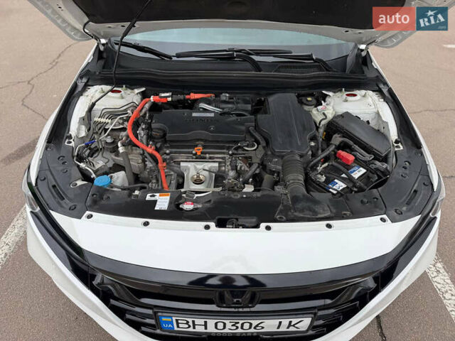 Білий Хонда Аккорд, об'ємом двигуна 2 л та пробігом 83 тис. км за 22000 $, фото 22 на Automoto.ua