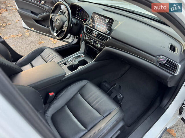 Белый Хонда Аккорд, объемом двигателя 2 л и пробегом 96 тыс. км за 20999 $, фото 39 на Automoto.ua