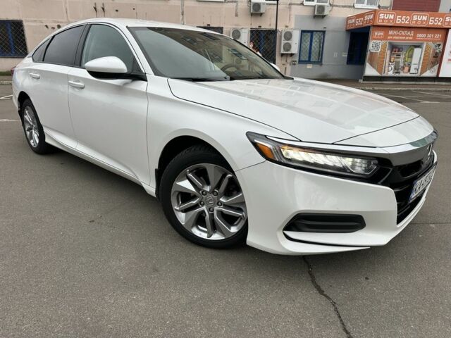 Белый Хонда Аккорд, объемом двигателя 1.5 л и пробегом 87 тыс. км за 17399 $, фото 3 на Automoto.ua