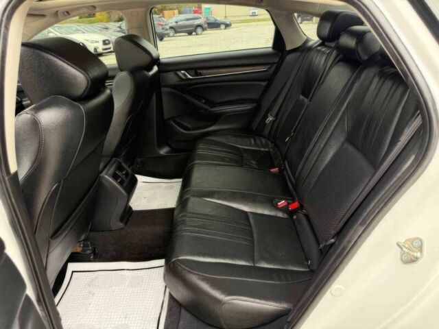 Белый Хонда Аккорд, объемом двигателя 1.5 л и пробегом 36 тыс. км за 2400 $, фото 11 на Automoto.ua