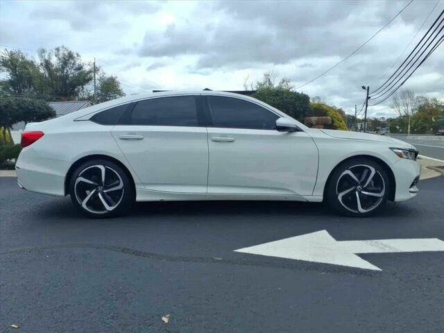 Белый Хонда Аккорд, объемом двигателя 1.5 л и пробегом 40 тыс. км за 6500 $, фото 1 на Automoto.ua