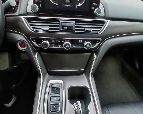 Белый Хонда Аккорд, объемом двигателя 2 л и пробегом 96 тыс. км за 21900 $, фото 5 на Automoto.ua