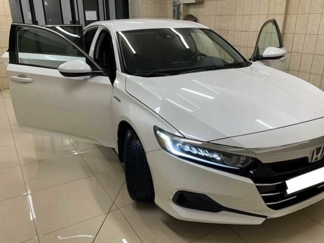 Білий Хонда Аккорд, об'ємом двигуна 2 л та пробігом 33 тис. км за 17300 $, фото 5 на Automoto.ua