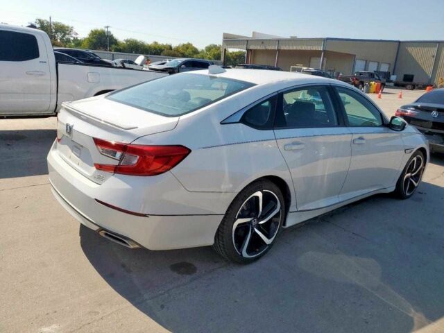 Белый Хонда Аккорд, объемом двигателя 2 л и пробегом 38 тыс. км за 6500 $, фото 2 на Automoto.ua