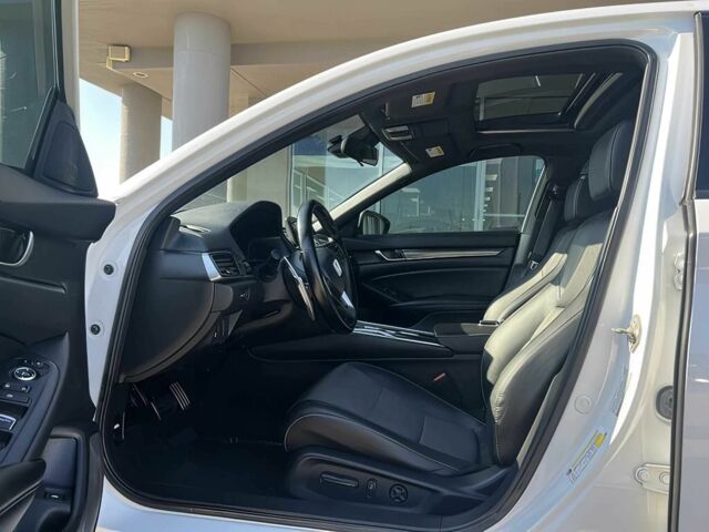 Белый Хонда Аккорд, объемом двигателя 2 л и пробегом 37 тыс. км за 6000 $, фото 7 на Automoto.ua