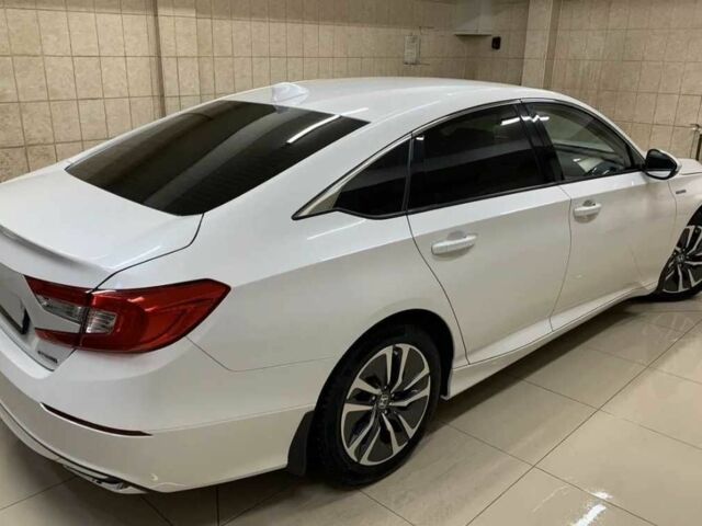 Білий Хонда Аккорд, об'ємом двигуна 2 л та пробігом 33 тис. км за 17300 $, фото 1 на Automoto.ua