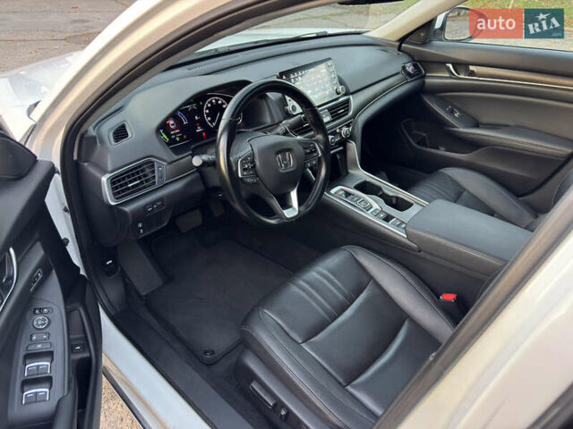 Белый Хонда Аккорд, объемом двигателя 2 л и пробегом 96 тыс. км за 20999 $, фото 36 на Automoto.ua