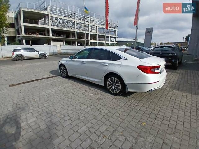 Белый Хонда Аккорд, объемом двигателя 2 л и пробегом 96 тыс. км за 21900 $, фото 4 на Automoto.ua