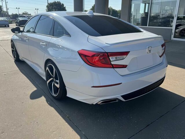 Белый Хонда Аккорд, объемом двигателя 2 л и пробегом 37 тыс. км за 6000 $, фото 5 на Automoto.ua