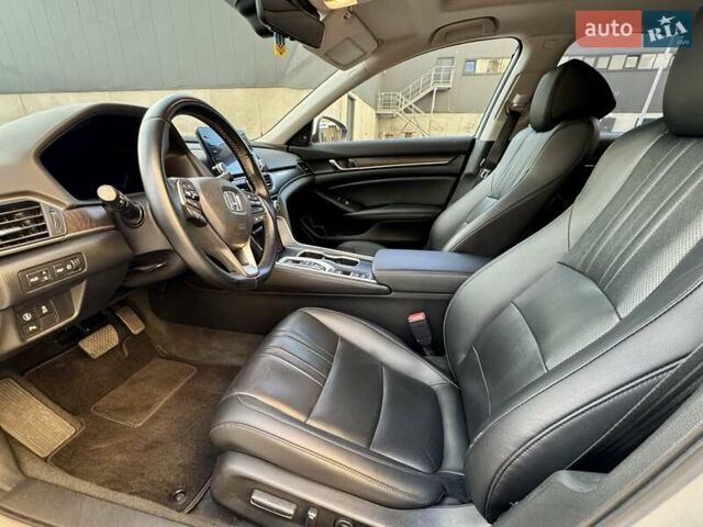 Белый Хонда Аккорд, объемом двигателя 2 л и пробегом 121 тыс. км за 29800 $, фото 23 на Automoto.ua