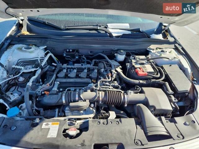 Белый Хонда Аккорд, объемом двигателя 1.5 л и пробегом 100 тыс. км за 6400 $, фото 10 на Automoto.ua