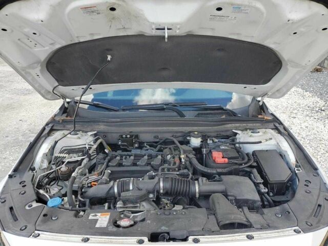 Белый Хонда Аккорд, объемом двигателя 1.5 л и пробегом 90 тыс. км за 9000 $, фото 10 на Automoto.ua