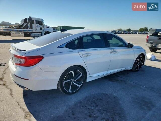 Белый Хонда Аккорд, объемом двигателя 1.5 л и пробегом 100 тыс. км за 6400 $, фото 2 на Automoto.ua