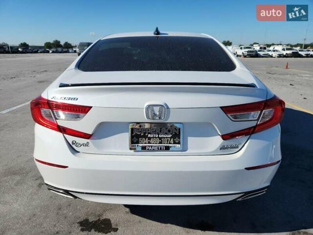 Белый Хонда Аккорд, объемом двигателя 1.5 л и пробегом 100 тыс. км за 6400 $, фото 5 на Automoto.ua