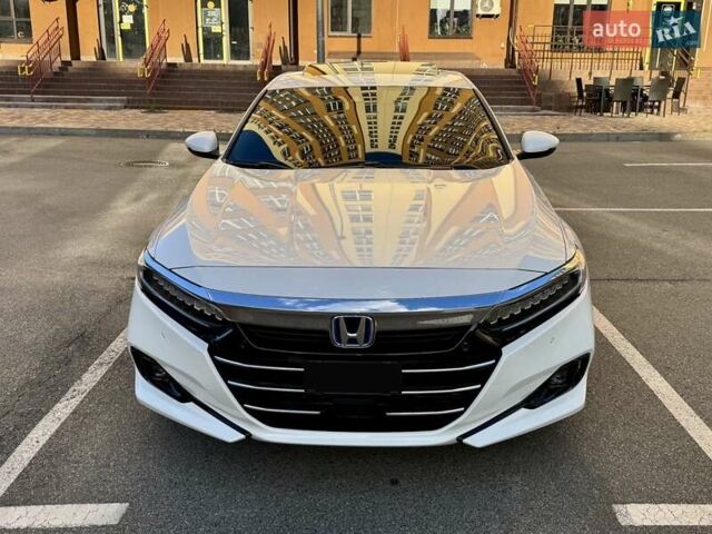 Белый Хонда Аккорд, объемом двигателя 2 л и пробегом 121 тыс. км за 29800 $, фото 2 на Automoto.ua