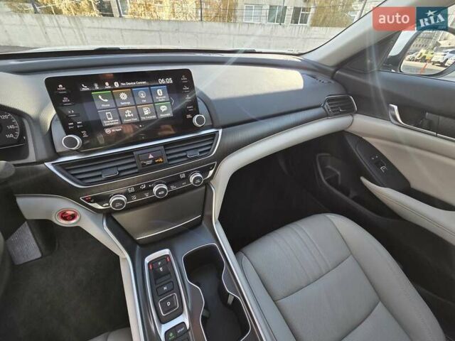 Белый Хонда Аккорд, объемом двигателя 2 л и пробегом 48 тыс. км за 26600 $, фото 16 на Automoto.ua
