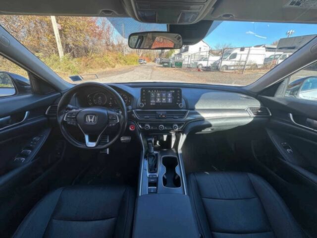 Белый Хонда Аккорд, объемом двигателя 1.5 л и пробегом 26 тыс. км за 14000 $, фото 10 на Automoto.ua