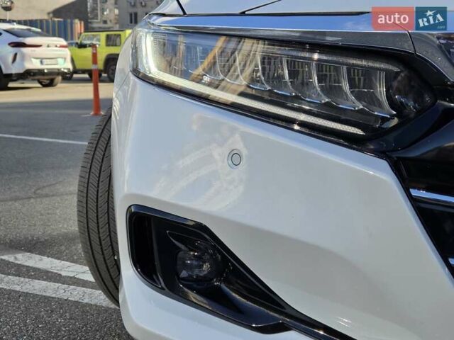 Белый Хонда Аккорд, объемом двигателя 2 л и пробегом 48 тыс. км за 26600 $, фото 10 на Automoto.ua