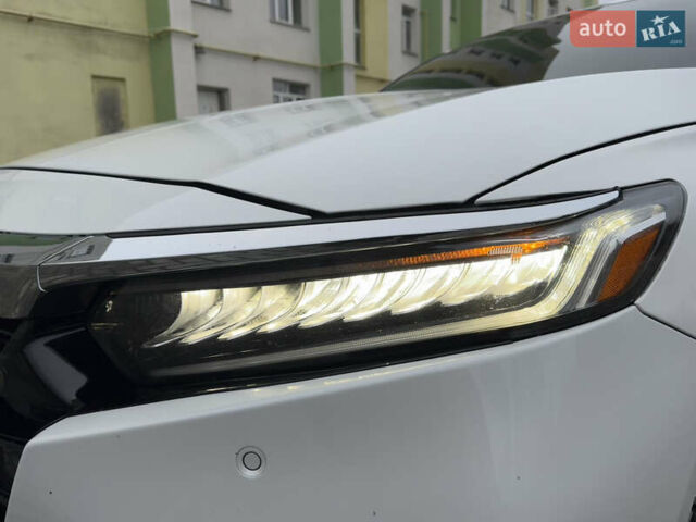 Білий Хонда Аккорд, об'ємом двигуна 1.99 л та пробігом 40 тис. км за 28800 $, фото 7 на Automoto.ua