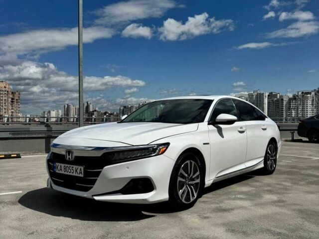 Белый Хонда Аккорд, объемом двигателя 2 л и пробегом 98 тыс. км за 21000 $, фото 4 на Automoto.ua