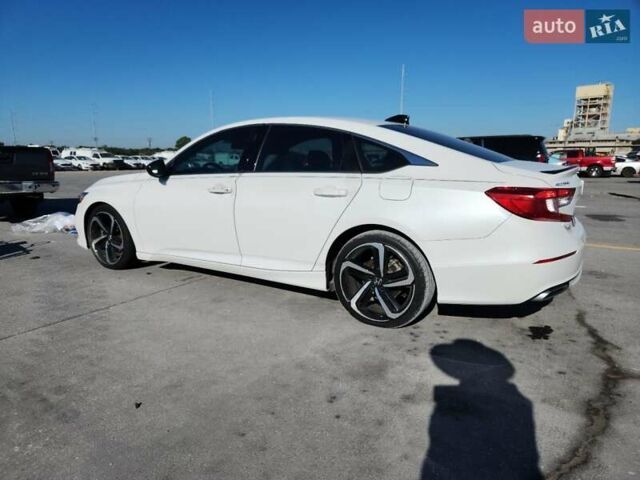 Белый Хонда Аккорд, объемом двигателя 1.5 л и пробегом 100 тыс. км за 6400 $, фото 1 на Automoto.ua