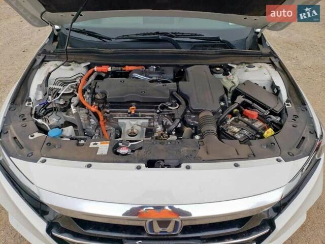Белый Хонда Аккорд, объемом двигателя 2 л и пробегом 51 тыс. км за 18745 $, фото 10 на Automoto.ua