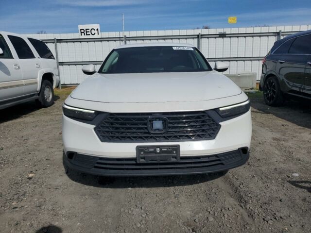 Белый Хонда Аккорд, объемом двигателя 1.5 л и пробегом 80 тыс. км за 18600 $, фото 1 на Automoto.ua