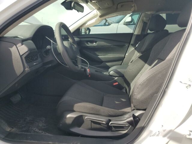 Белый Хонда Аккорд, объемом двигателя 1.5 л и пробегом 80 тыс. км за 18600 $, фото 6 на Automoto.ua